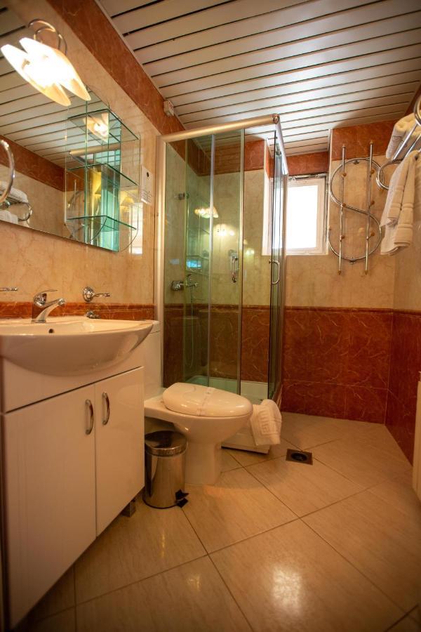 Hotel Filip Ohrid Extérieur photo
