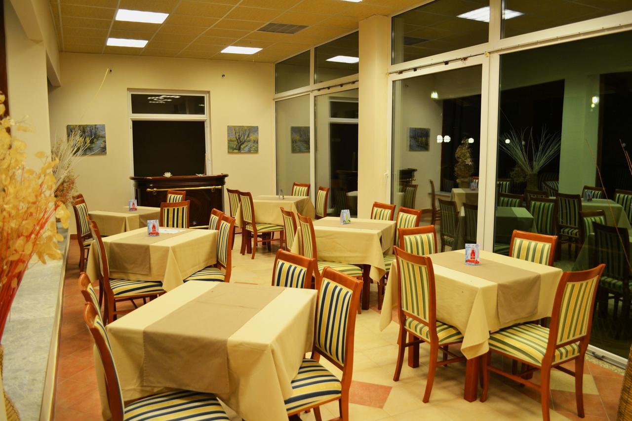 Hotel Filip Ohrid Extérieur photo