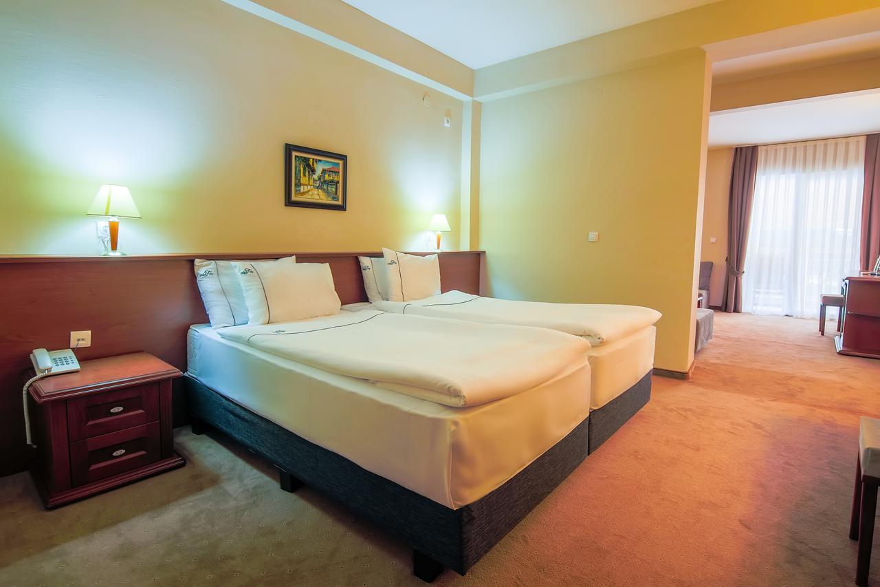 Hotel Filip Ohrid Extérieur photo